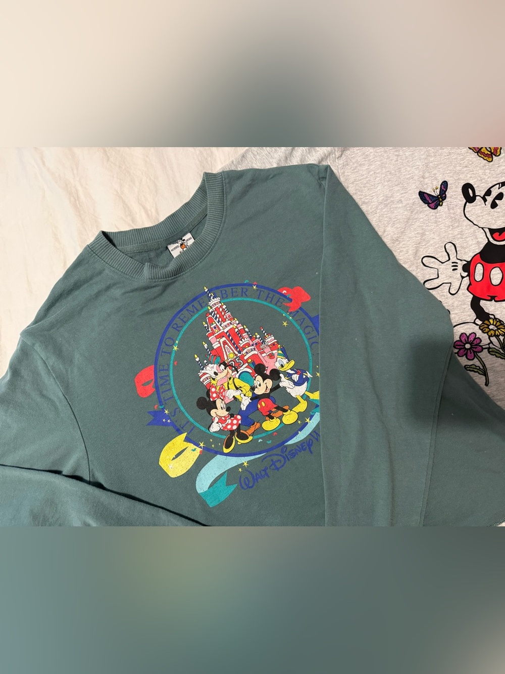 ❤️❤️Disney Bundle❤️❤️ - Picture 2 of 4